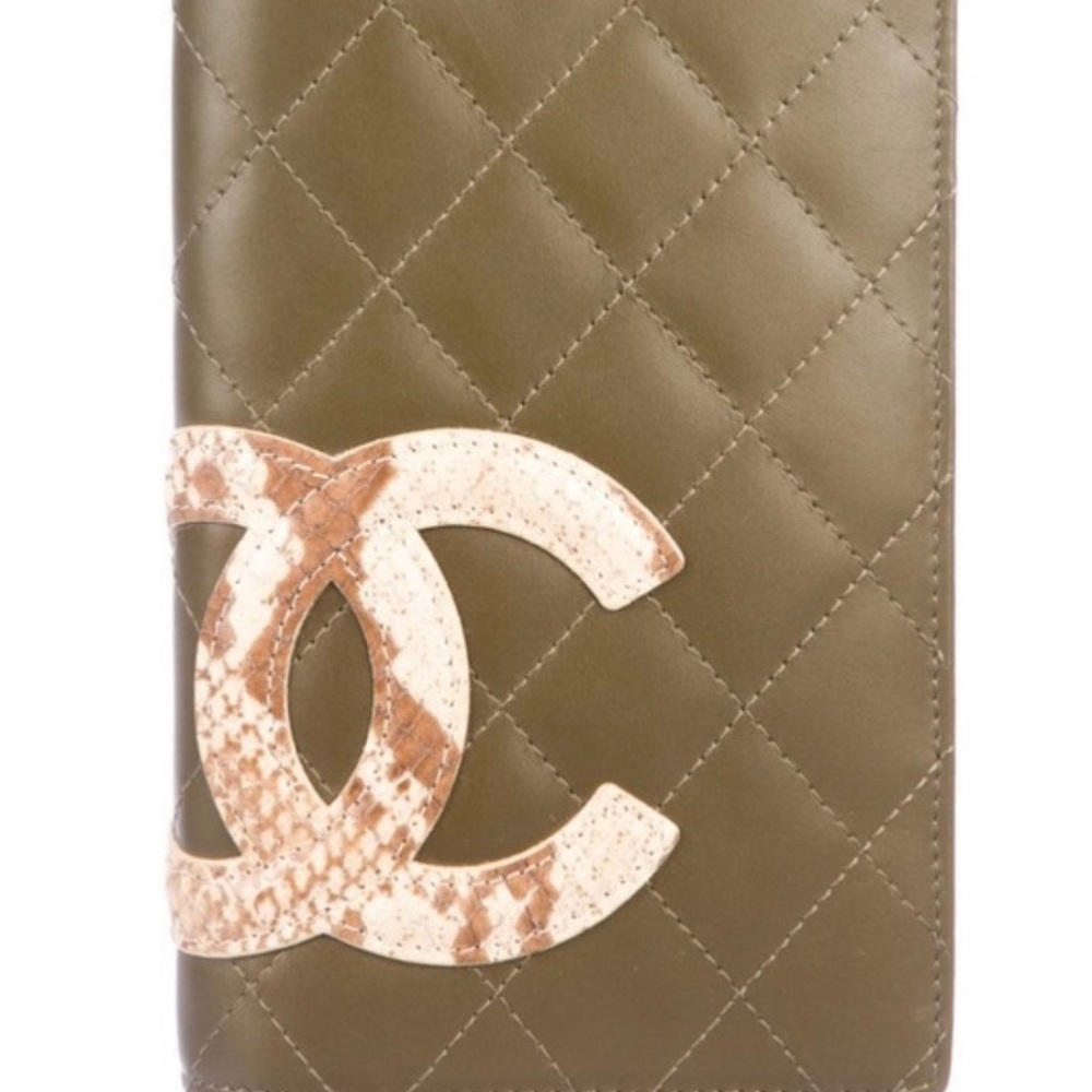 Authentic Rare Chanel Ligne Cambon Yen Wallet